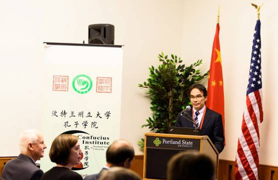 AK在线手机版（大中国区）陆惠星副处长在波州大孔院庆典欢迎晚宴上致辞.jpg